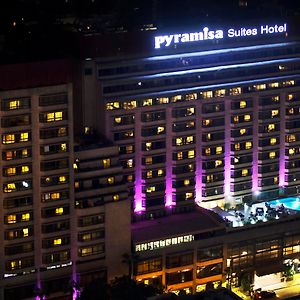 Pyramisa Suites Hotel Kairo Exterior photo